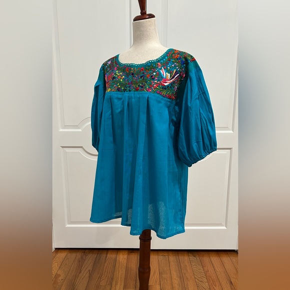 Jazmin Mexican top, hand embroidered.Artisan top. Boho, Hippie, handmade. - Picture 5 of 6